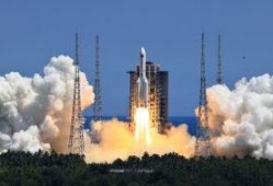 制服丝袜国产在线,国产制服丝袜的时尚魅力与流行趋势