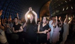 午夜国产福利看片,国产福利片中的情感与艺术探索